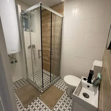 Isteni Appartement *